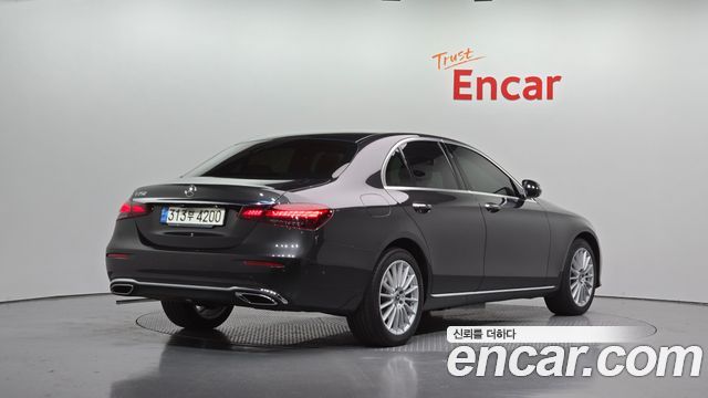 Mercedes-Benz E-Class (W213) E250 Exclusive 2021 — фото 2