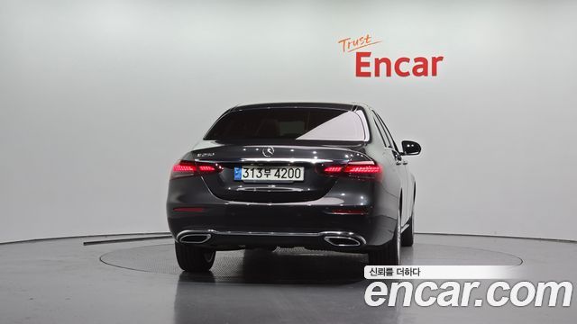 Mercedes-Benz E-Class (W213) E250 Exclusive 2021 — фото 4