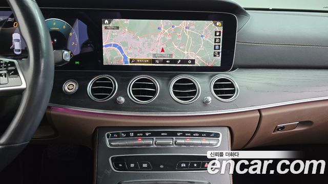 Mercedes-Benz E-Class (W213) E250 Exclusive 2021 — фото 12
