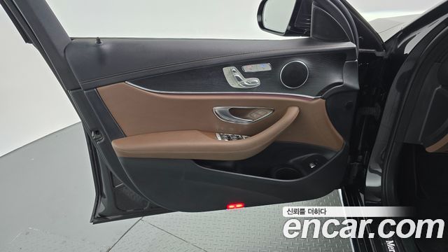 Mercedes-Benz E-Class (W213) E250 Exclusive 2021 — фото 24