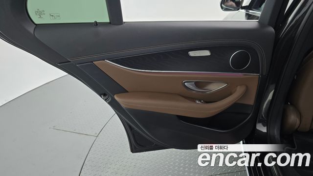 Mercedes-Benz E-Class (W213) E250 Exclusive 2021 — фото 25