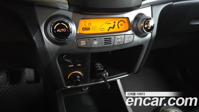 KG Mobility (SsangYong) Korando C 2.0 CVS 4WD High-Deluxe 2015 — фото 21