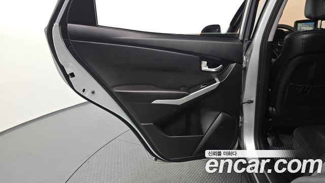KG Mobility (SsangYong) Korando C 2.0 CVS 4WD High-Deluxe 2015 — фото 31