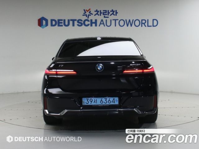 BMW i7 (G70) eDrive 50 M Sport 2024 — фото 4
