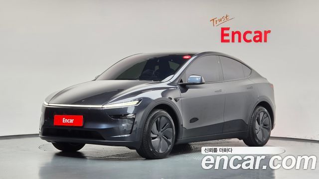 Tesla Model Y RWD 2025 — фото 1