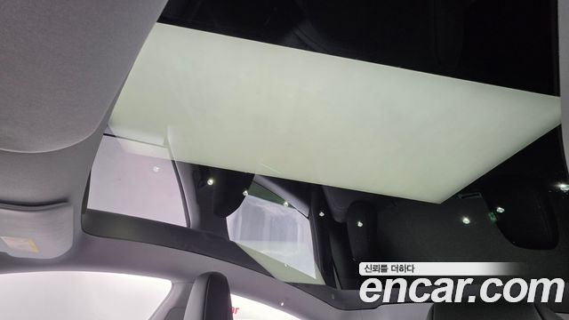 Tesla Model Y RWD 2025 — фото 16