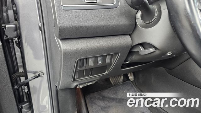 Renault Korea QM6 Diesel 2WD RE Signature 2017 — фото 20