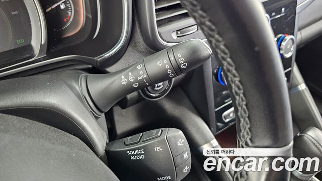 Renault Korea QM6 Diesel 2WD RE Signature 2017 — фото 27
