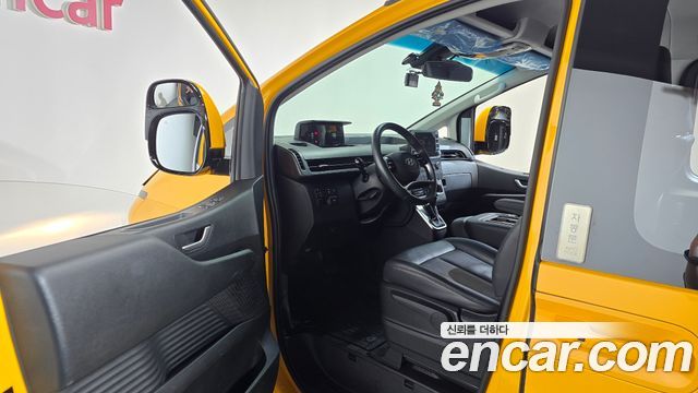 Hyundai Staria L3.5  Kinder Safety Car 11-Seater 2024 — фото 10
