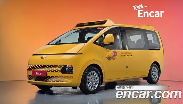 Hyundai Staria L3.5  Kinder Safety Car 11-Seater 2024 — фото 1