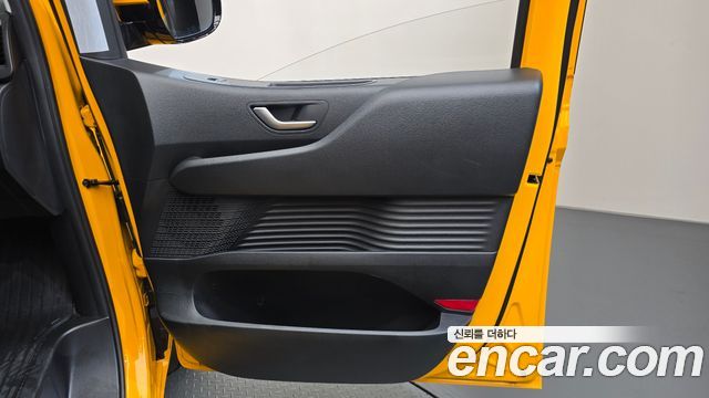 Hyundai Staria L3.5  Kinder Safety Car 11-Seater 2024 — фото 25