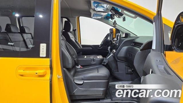 Hyundai Staria L3.5  Kinder Safety Car 11-Seater 2024 — фото 26