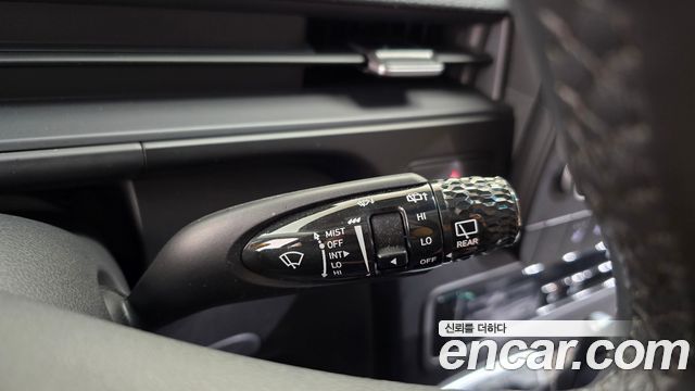 Hyundai Staria L3.5  Kinder Safety Car 11-Seater 2024 — фото 31