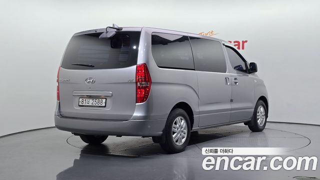 Hyundai Grand Starex Van 3-Seater Smart 2019 — фото 2