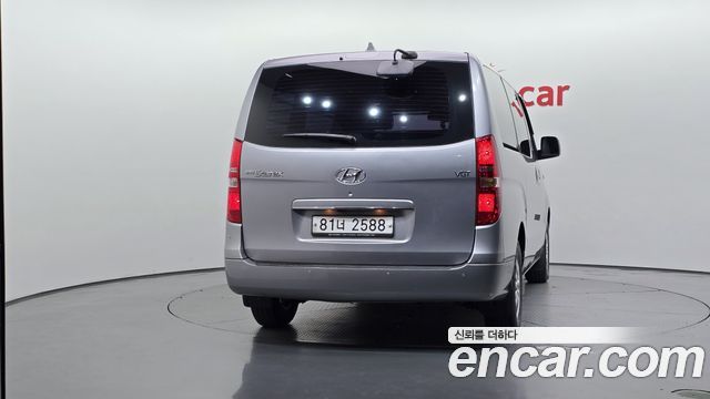 Hyundai Grand Starex Van 3-Seater Smart 2019 — фото 4