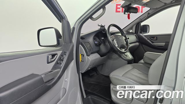 Hyundai Grand Starex Van 3-Seater Smart 2019 — фото 10