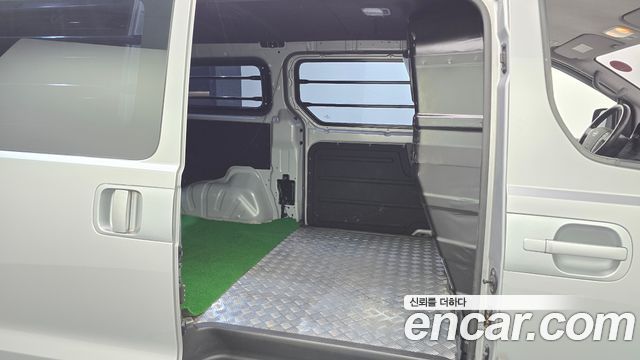 Hyundai Grand Starex Van 3-Seater Smart 2019 — фото 11