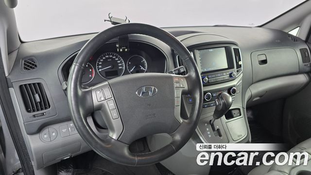 Hyundai Grand Starex Van 3-Seater Smart 2019 — фото 14