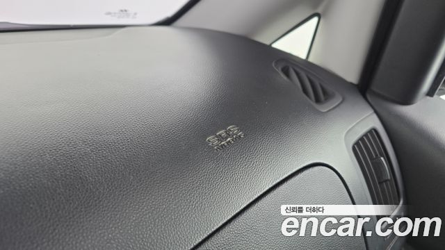 Hyundai Grand Starex Van 3-Seater Smart 2019 — фото 28