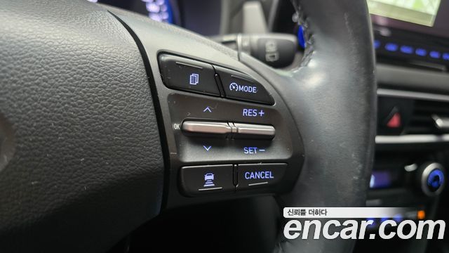 Hyundai Kona Hybrid Premium Special 2020 — фото 17