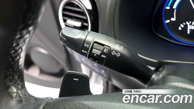 Hyundai Kona Hybrid Premium Special 2020 — фото 19