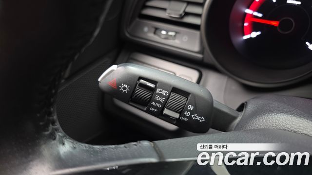 KG Mobility (SsangYong) Tivoli Air Diesel IX 2WD 2017 — фото 28