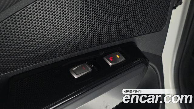 KG Mobility (SsangYong) Tivoli Air Diesel IX 2WD 2017 — фото 31