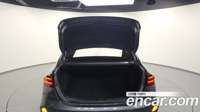 Kia K3 (II) 1.6 Prestige 2022 — фото 20
