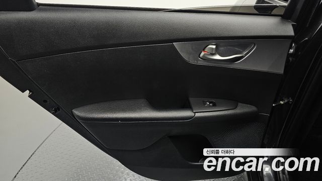 Kia K3 (II) 1.6 Prestige 2022 — фото 25