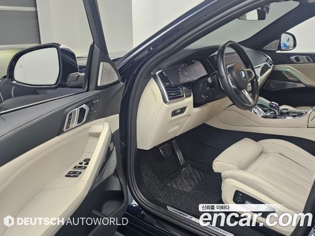 BMW X6 (G06) M50i 2022 — фото 15