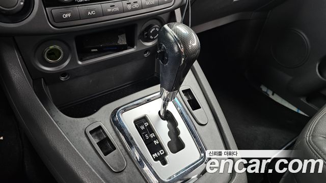 KG Mobility (SsangYong) Korando Turismo 4WD Extreme 9-seater 2015 — фото 9