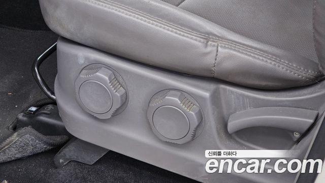 KG Mobility (SsangYong) Korando Turismo 4WD Extreme 9-seater 2015 — фото 31