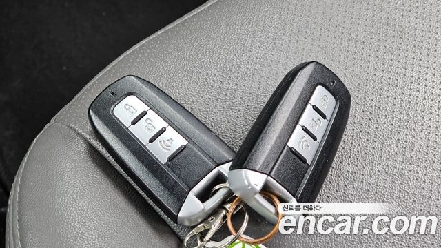 KG Mobility (SsangYong) Korando Turismo 4WD Extreme 9-seater 2015 — фото 33