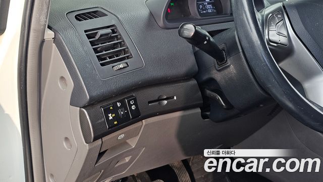 KG Mobility (SsangYong) Korando Turismo 4WD Extreme 9-seater 2015 — фото 34