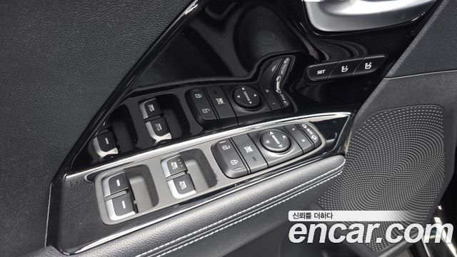 Kia Niro EV Noblesse 2022 — фото 13