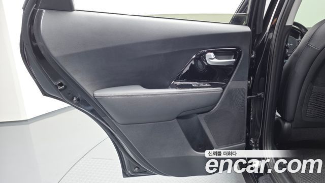 Kia Niro EV Noblesse 2022 — фото 25