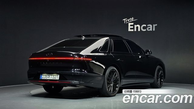 Hyundai Grandeur Hybrid (GN7) Calligraphy 2025 — фото 2