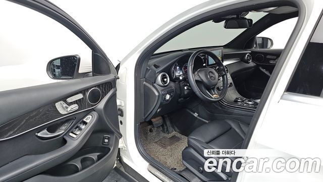 Mercedes-Benz GLC-Class (X253) GCL300 4MATIC Coupe 2019 — фото 31