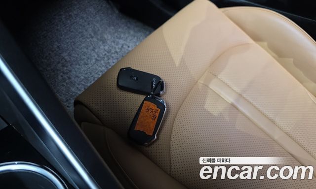 Kia K5 (III) 2.0 Prestige 2023 — фото 17