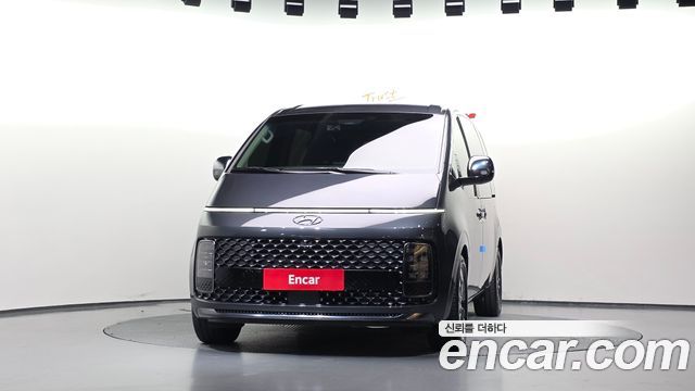 Hyundai Staria L3.5 Lounge 9-Seater Inspiration 2023 — фото 3