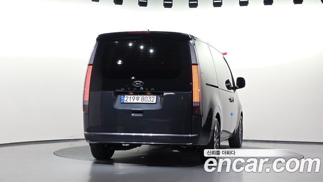 Hyundai Staria L3.5 Lounge 9-Seater Inspiration 2023 — фото 4