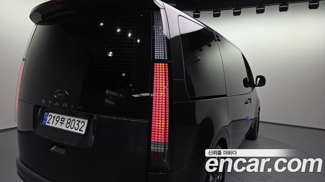 Hyundai Staria L3.5 Lounge 9-Seater Inspiration 2023 — фото 23