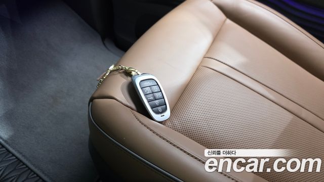 Hyundai Staria L3.5 Lounge 9-Seater Inspiration 2023 — фото 33