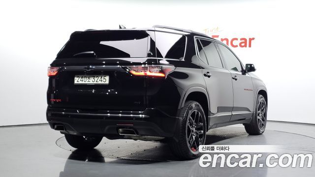 Chevrolet Traverse 3.6 AWD Redline 2020 — фото 2