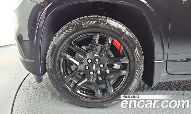 Chevrolet Traverse 3.6 AWD Redline 2020 — фото 5