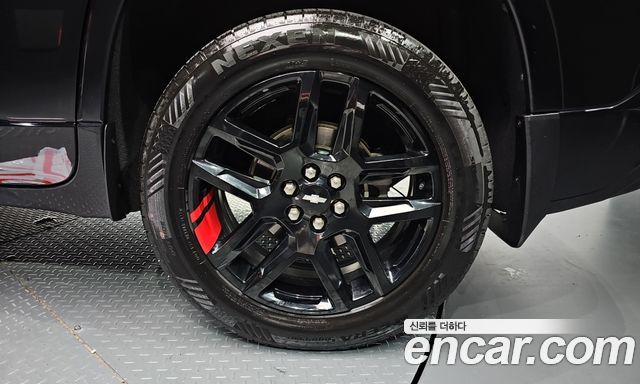 Chevrolet Traverse 3.6 AWD Redline 2020 — фото 21