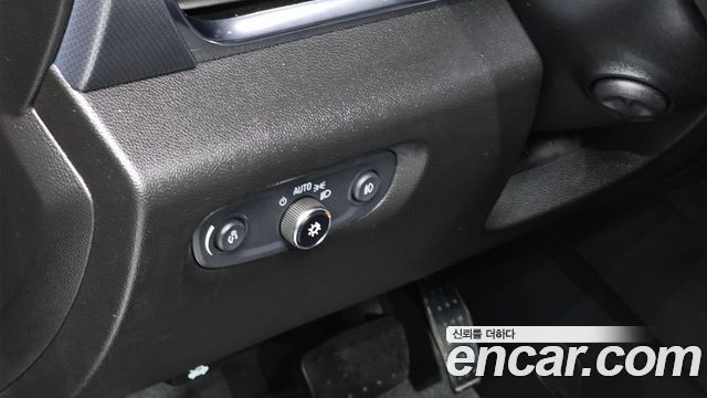 Chevrolet Traverse 3.6 AWD Redline 2020 — фото 30