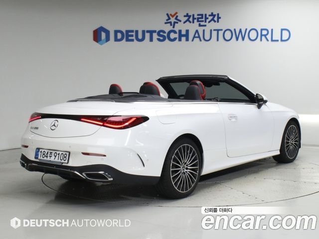 Mercedes-Benz CLE-Class (C236) CLE200 Cabriolet 2025 — фото 2