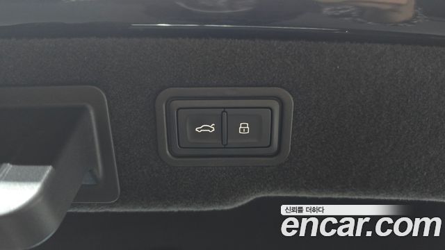 Audi A8 (D5) 50 TDI Quatrro Black Edition 2023 — фото 20