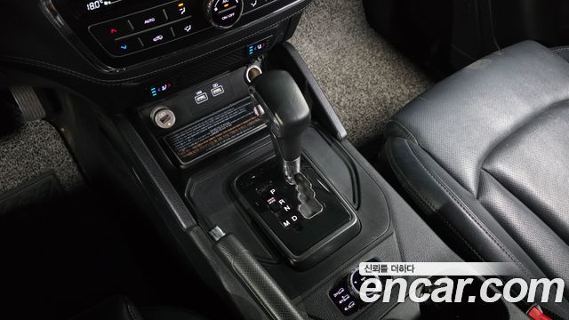 KG Mobility (SsangYong) Rexton Sports Khan Diesel 2.2 4WD Prestige 2022 — фото 9
